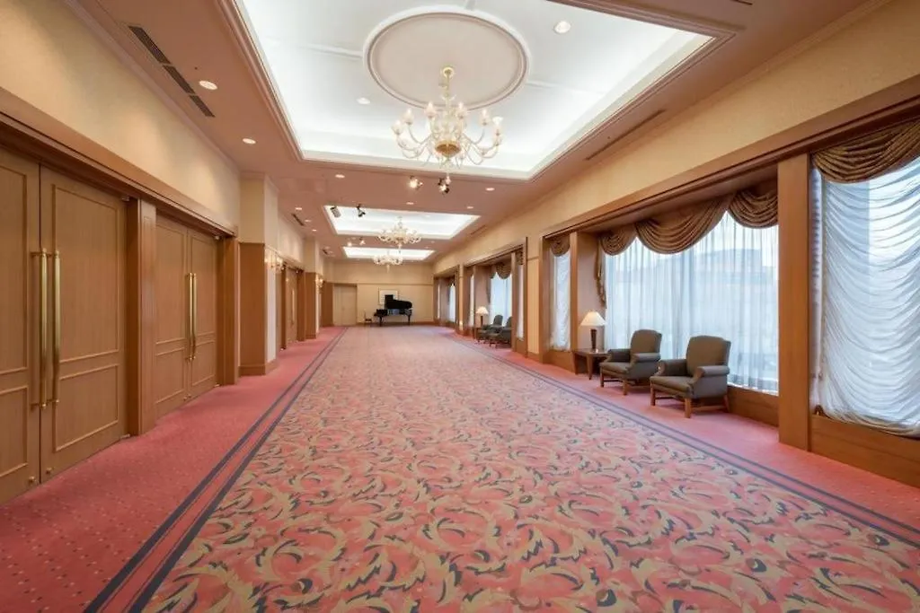 Grand Hotel New Oji Tomakomai 2*,